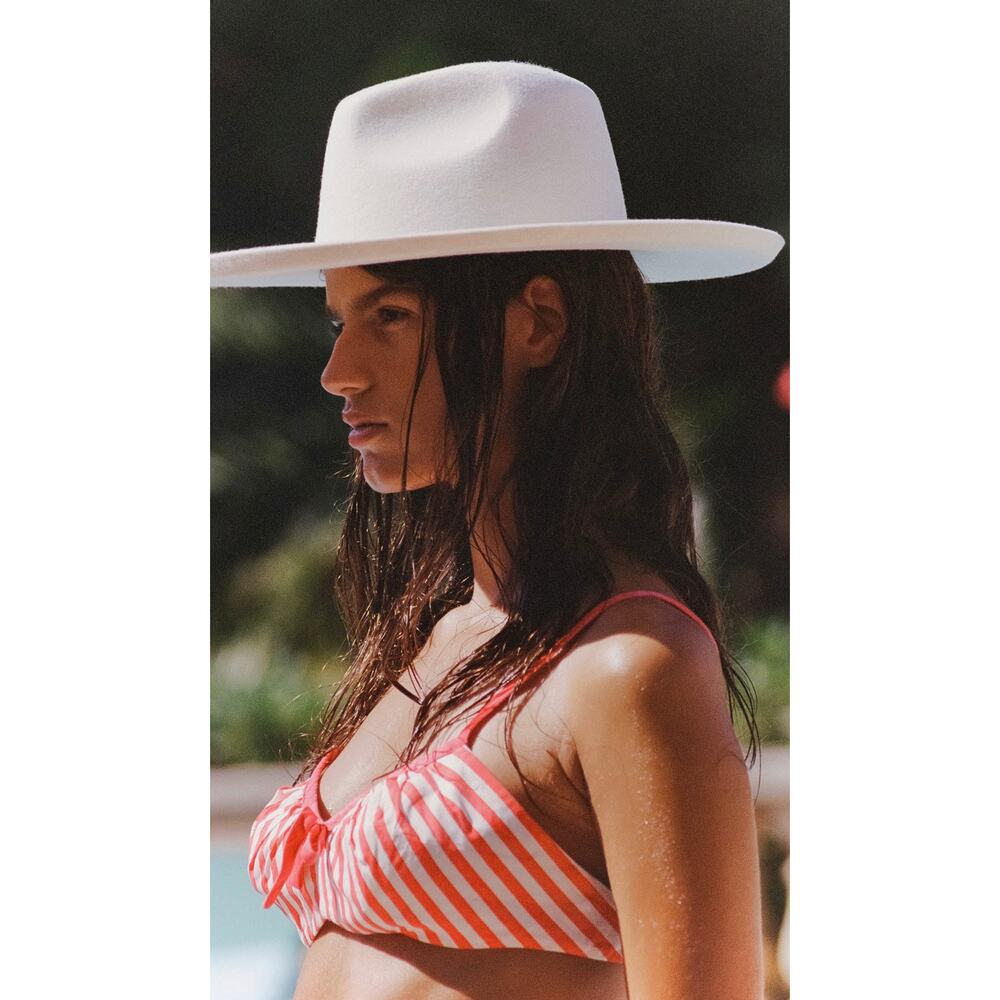 Lack of color The Melodic Fedora Ivory NWT